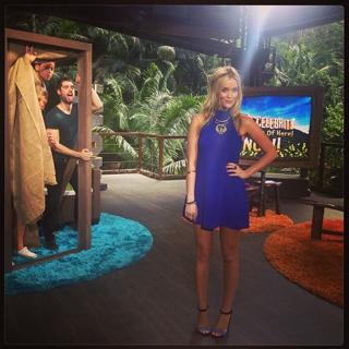 Laura Whitmore feet photo thumbnail