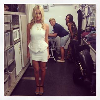 Laura Whitmore feet photo thumbnail