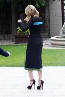 Laura Whitmore feet photo thumbnail