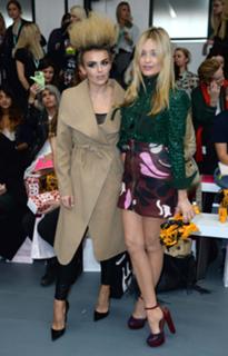 Laura Whitmore feet photo thumbnail