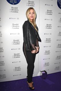 Laura Whitmore feet photo thumbnail