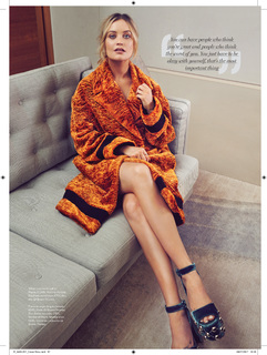 Laura Whitmore feet photo thumbnail