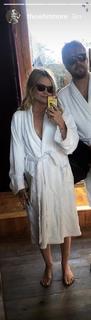 Laura Whitmore feet photo thumbnail