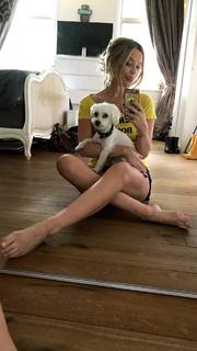 Laura Whitmore feet photo thumbnail