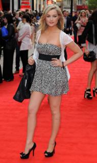 Laura Whitmore feet photo thumbnail