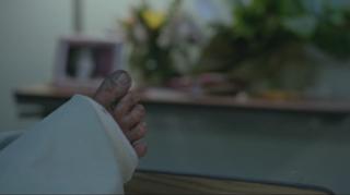 Laura Wiggins feet photo thumbnail