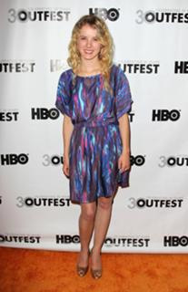 Laura Wiggins feet photo thumbnail