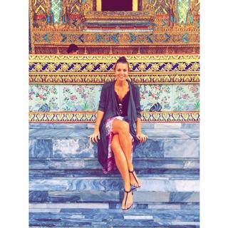 Laura Wontorra feet photo thumbnail