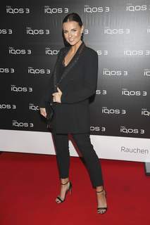 Laura Wontorra feet photo thumbnail