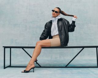 Laura Wontorra feet photo 17
