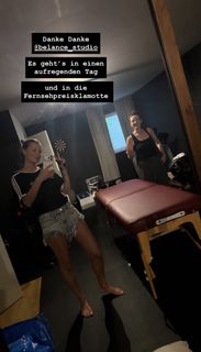 Laura Wontorra feet photo 4