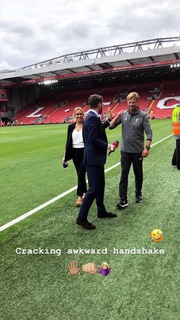 Laura Woods feet photo thumbnail