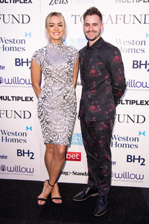 Laura Woods feet photo thumbnail