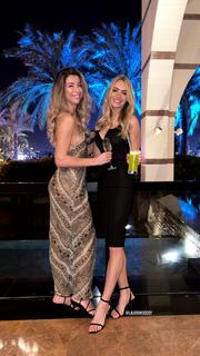 Laura Woods feet photo thumbnail