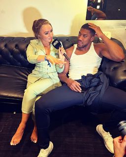 Laura Woods feet photo thumbnail