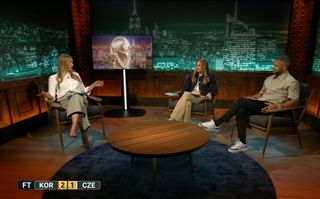 Laura Woods feet photo 8