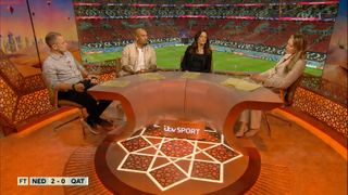 Laura Woods feet photo 4