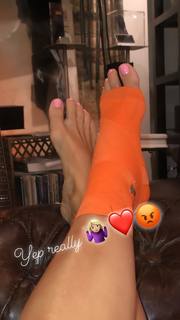 Laura Wright feet photo 18