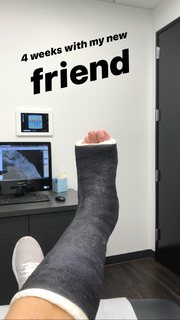 Laura Wright feet photo 14