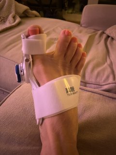 Laura Wright feet photo 3