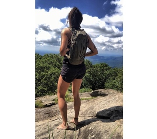 Laura Zerra feet photo 7