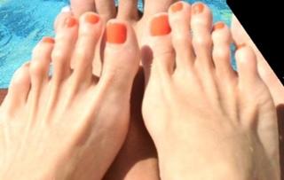 Lauralee Bell feet photo 13