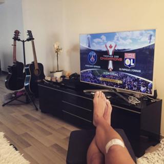 Laure Boulleau feet photo thumbnail