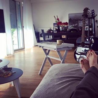 Laure Boulleau feet photo thumbnail