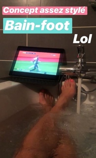 Laure Boulleau feet photo thumbnail