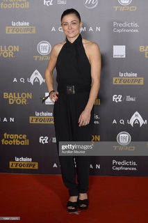 Laure Boulleau feet photo thumbnail