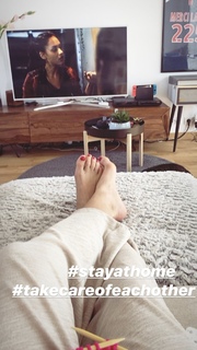 Laure Boulleau feet photo thumbnail