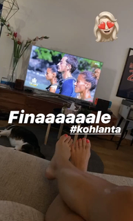 Laure Boulleau feet photo thumbnail
