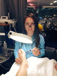 Laure Boulleau feet photo thumbnail