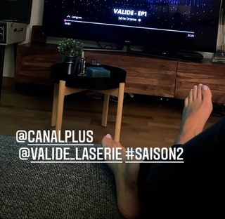 Laure Boulleau feet photo thumbnail