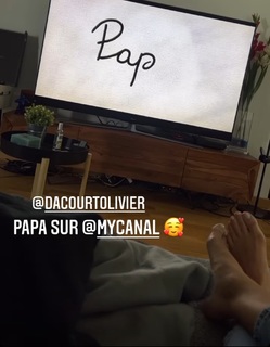 Laure Boulleau feet photo thumbnail