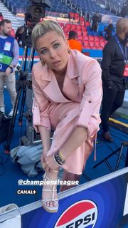 Laure Boulleau feet photo 1