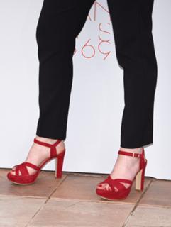 Laure Calamy feet photo 14
