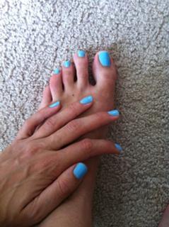 Laure Manaudou feet photo thumbnail