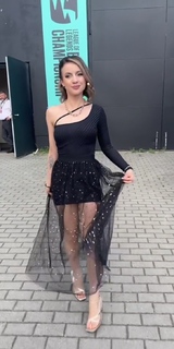 Laure Valée feet photo 4