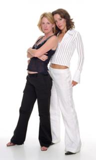 Laurel Holloman feet photo 9