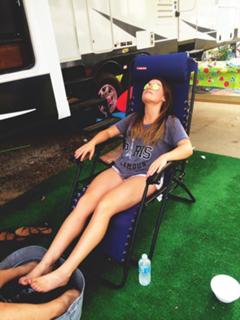 Laurel Wright feet photo 10
