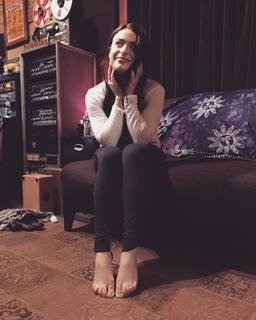 Laurel Wright feet photo 16