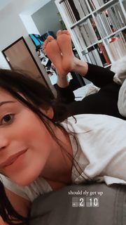 Laurel Wright feet photo 3