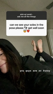 Laurel Wright feet photo 17