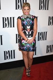 Lauren Alaina feet photo thumbnail