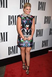 Lauren Alaina feet photo thumbnail