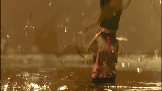 Lauren Alaina feet photo thumbnail