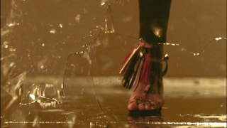 Lauren Alaina feet photo thumbnail