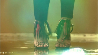 Lauren Alaina feet photo thumbnail