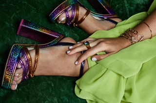 Lauren Alaina feet photo thumbnail